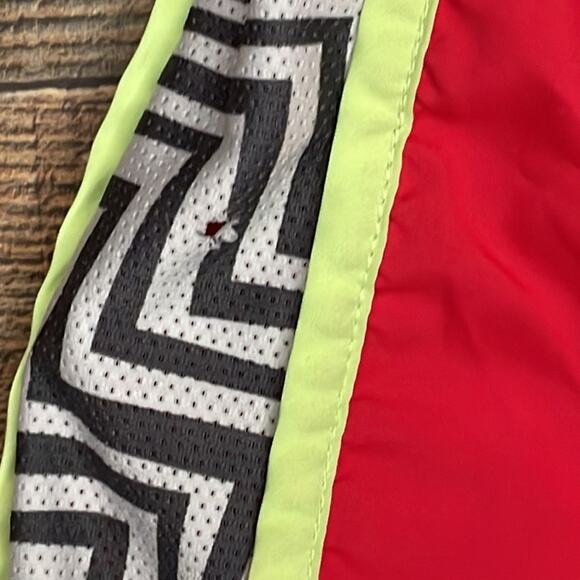 Nike Dri-Fit Running Shorts Neon Pink White Black Chevron Sides Size XS - Picture 9 of 9